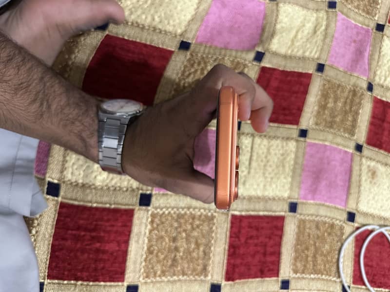 Apple iPhone 17 Pro Max 3