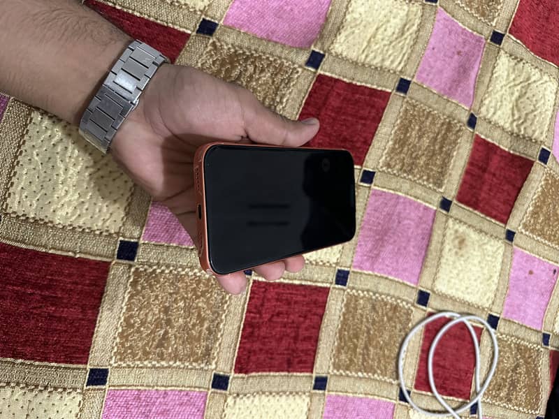 Apple iPhone 17 Pro Max 4