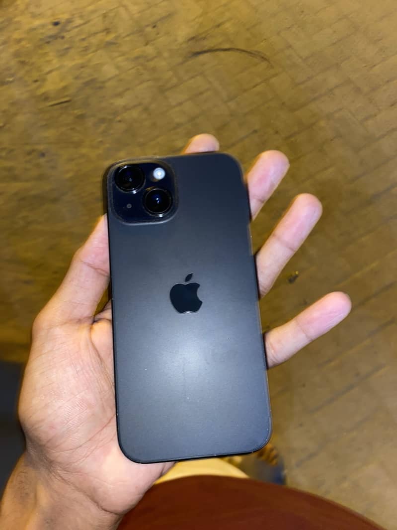 Apple iPhone 15 2