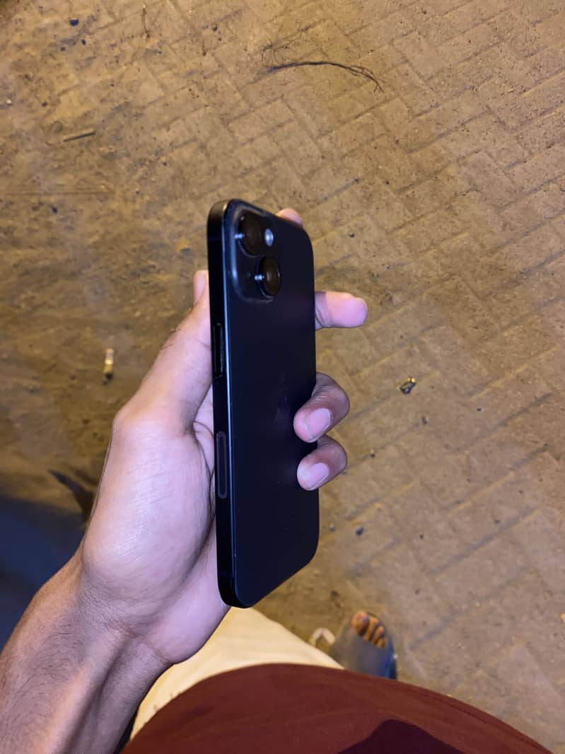 Apple iPhone 15 3