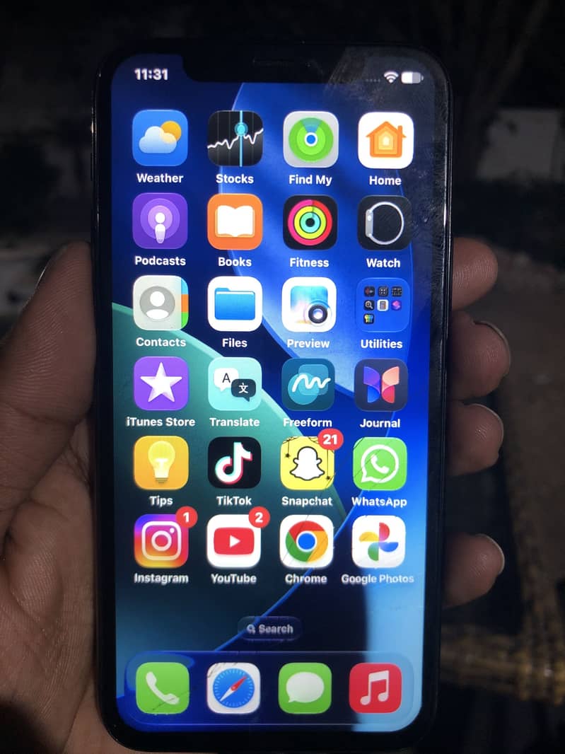 Apple iPhone 11 Pro 1
