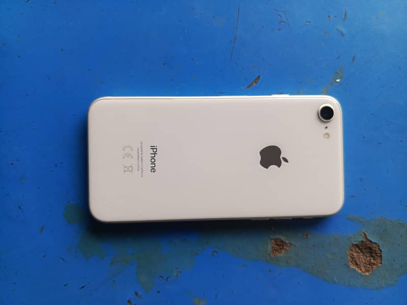 Apple iPhone 8 1