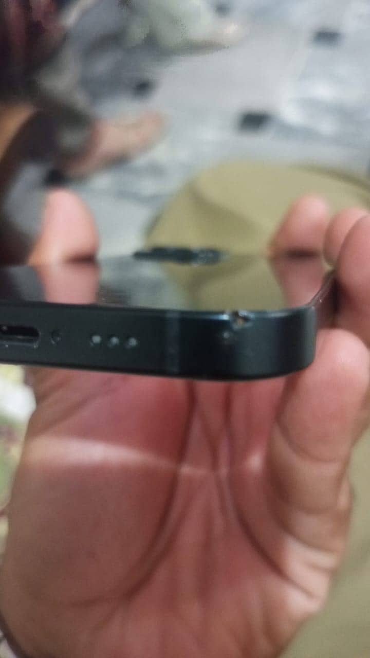 Apple iPhone 13 3
