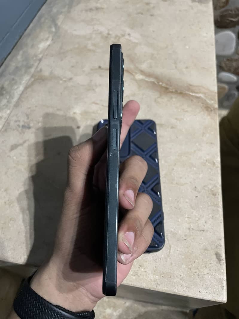 Realme C71 1