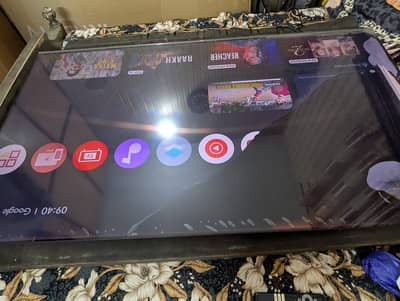 Tcl 75 inch smart LCD with broken pannel