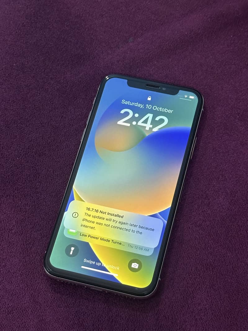 Apple iPhone X 0