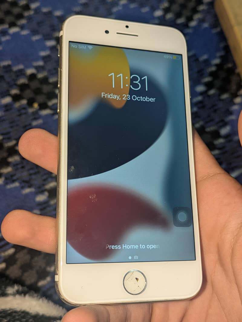 Apple iPhone 7 0