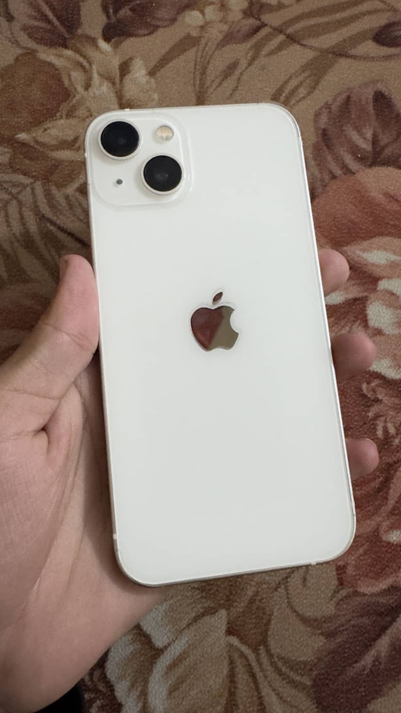 Apple iPhone 13 4