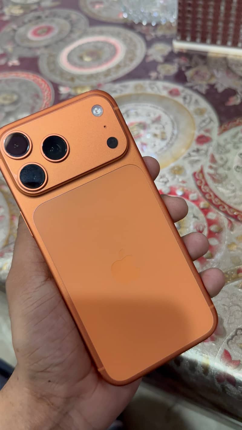 Apple iPhone 17 Pro Max 2