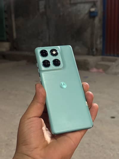 Motorola Edge