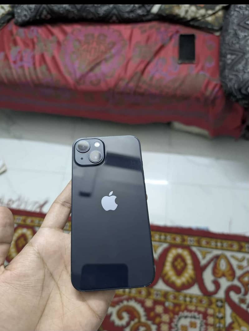 Apple iPhone 13 1