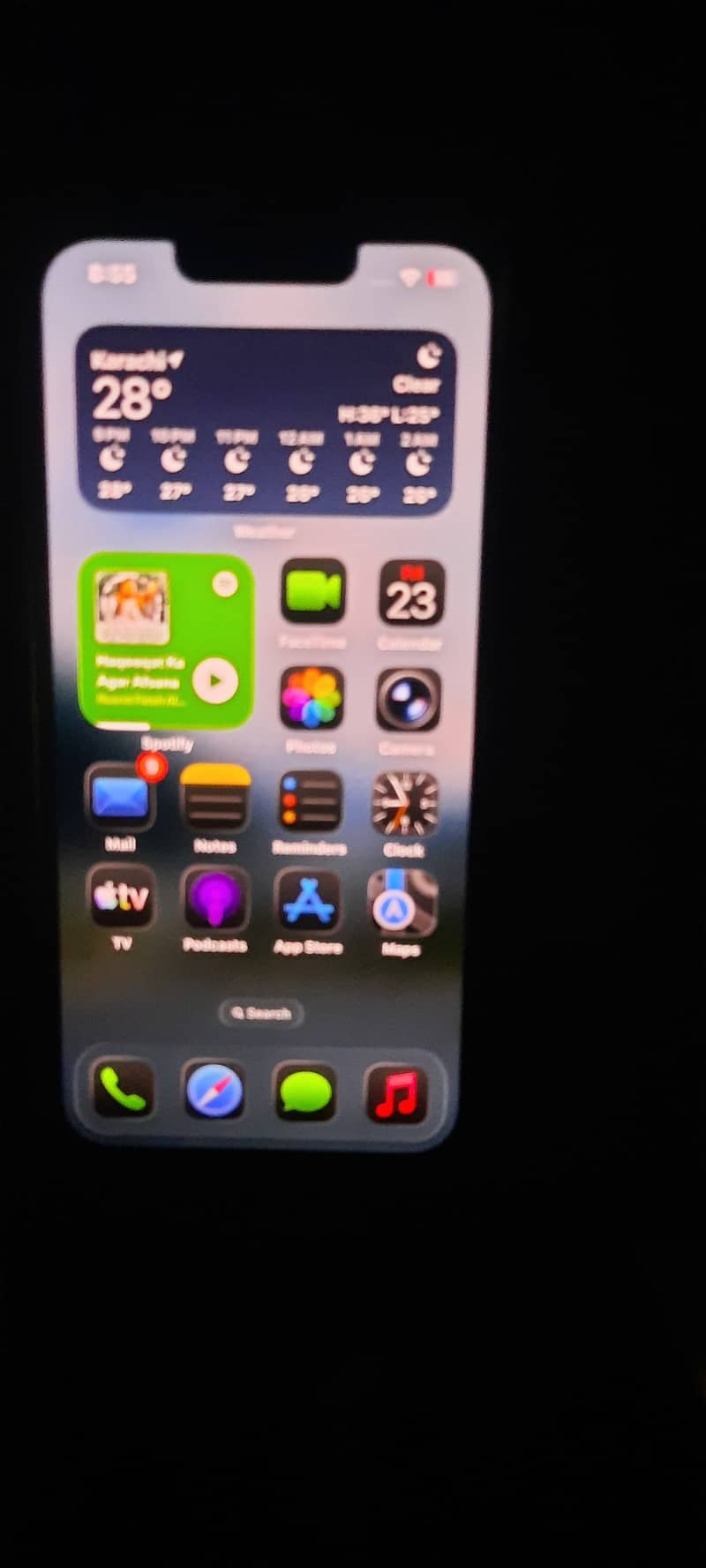Apple iPhone 13 8