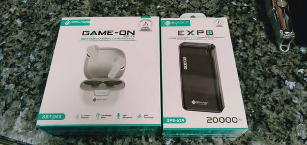air buds and power Bank