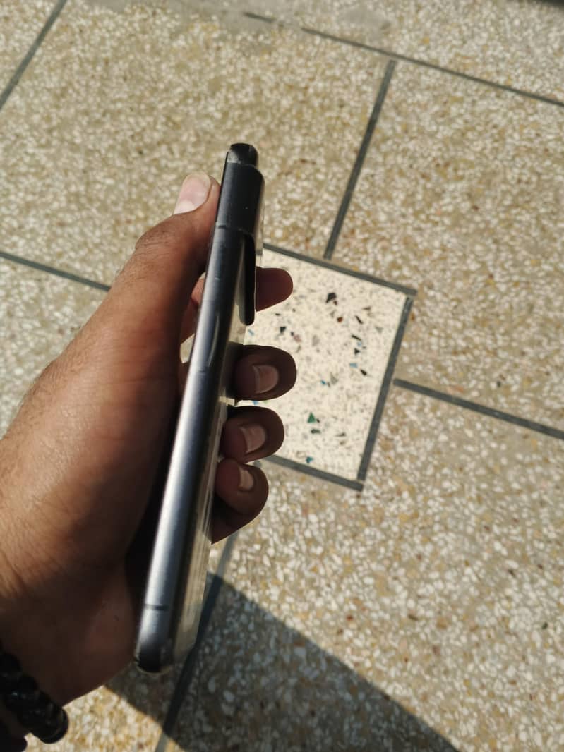 Google Pixel 8 2
