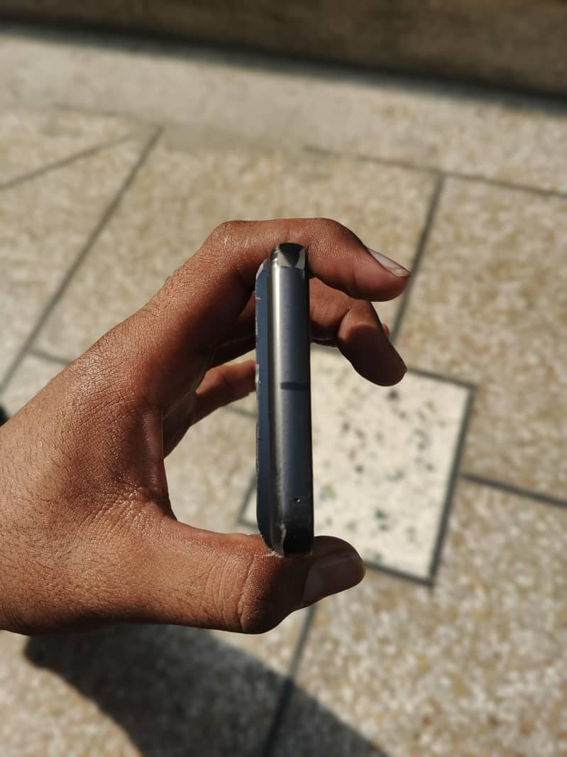 Google Pixel 8 5