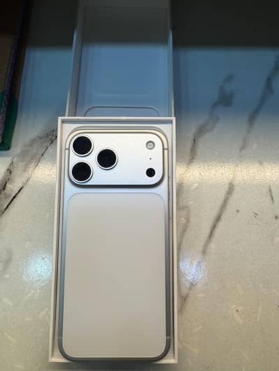 Apple iPhone 17 Pro Max Factory Unlock