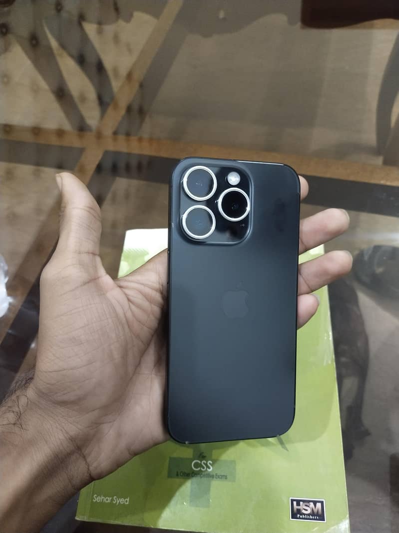 Apple iPhone 15 Pro 1