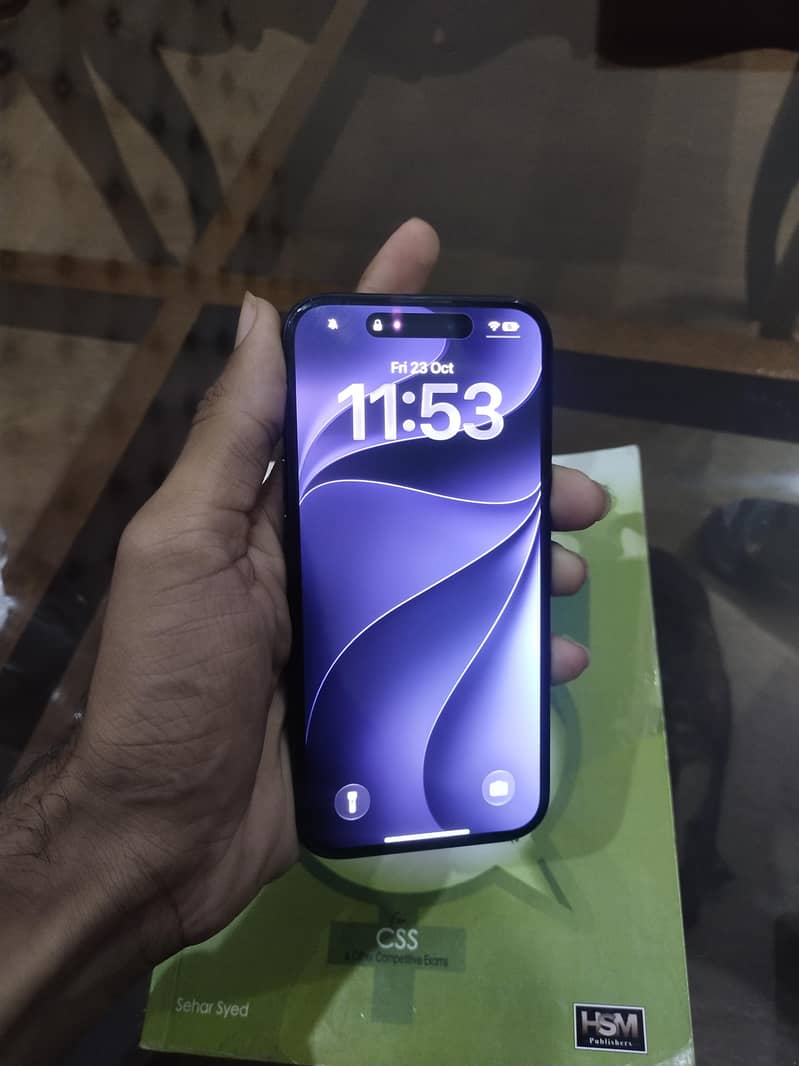 Apple iPhone 15 Pro 2