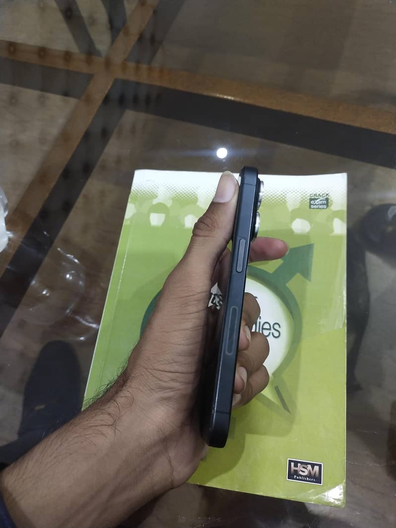 Apple iPhone 15 Pro 5