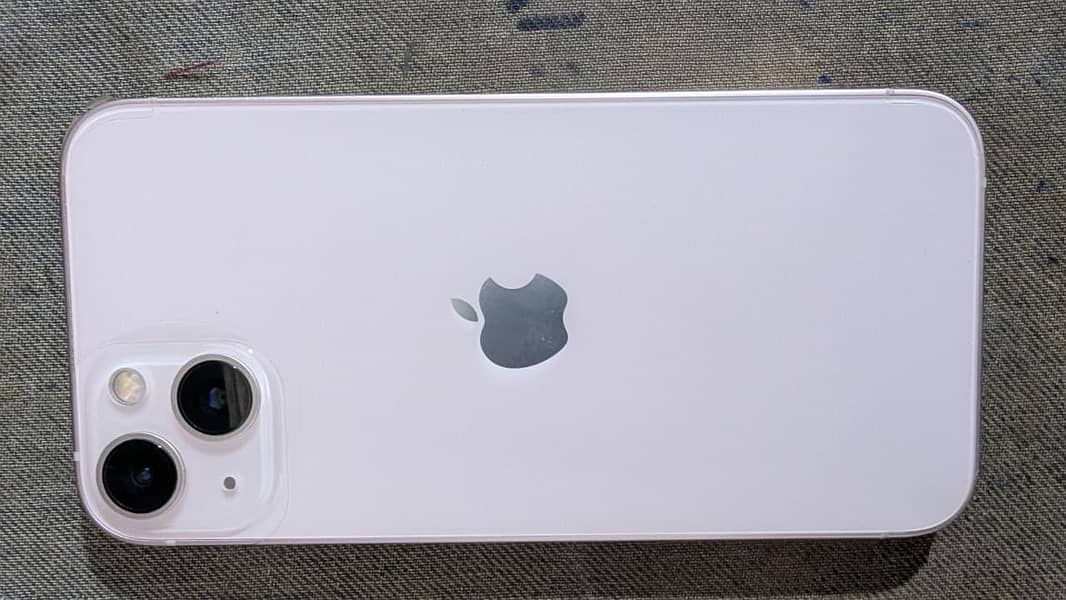 Apple iPhone 13 0