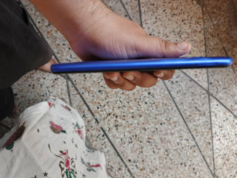 Redmi 9t 4/128 4