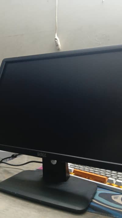 DELL E2213c monitor 1680x1050 22 inch monitor with dvi and vga port