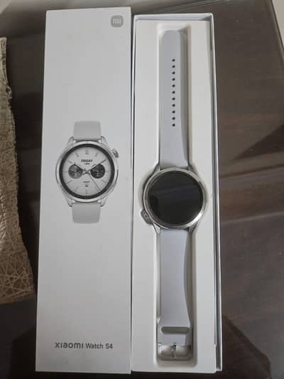 Xiaomi Watch s4