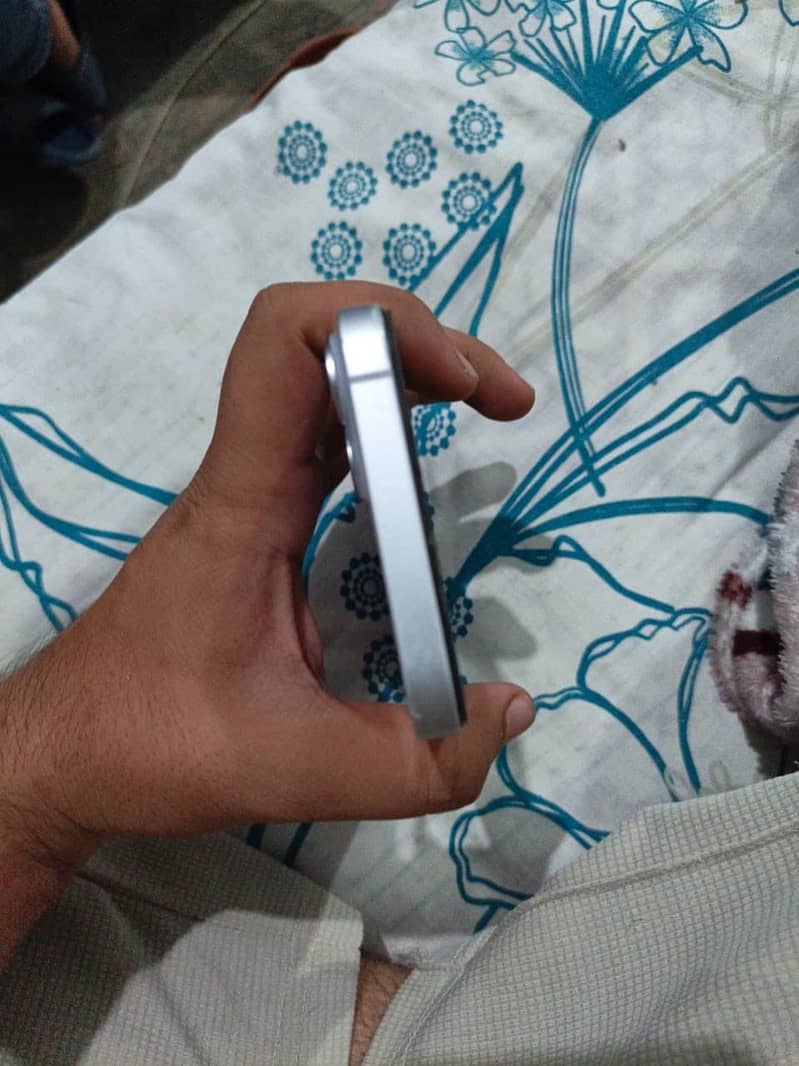 Apple iPhone 14 plus 7