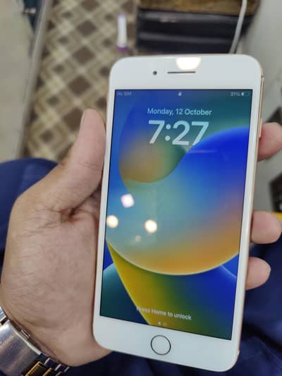Apple iPhone 8 Plus 256 BG Panel Change battery 69