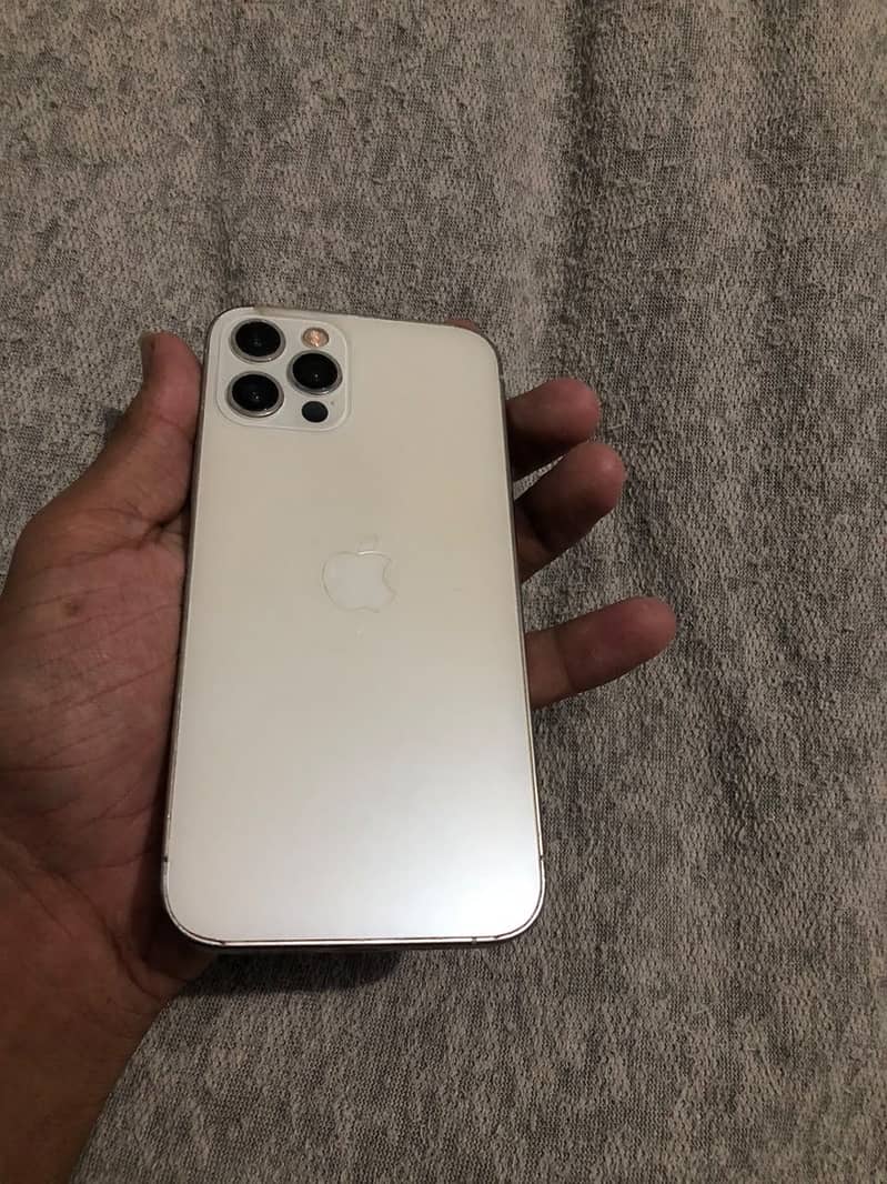 Apple iPhone 12 Pro 1