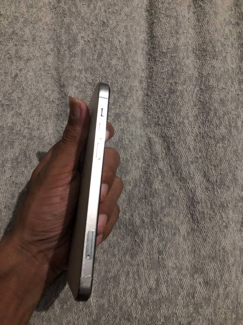 Apple iPhone 12 Pro 3