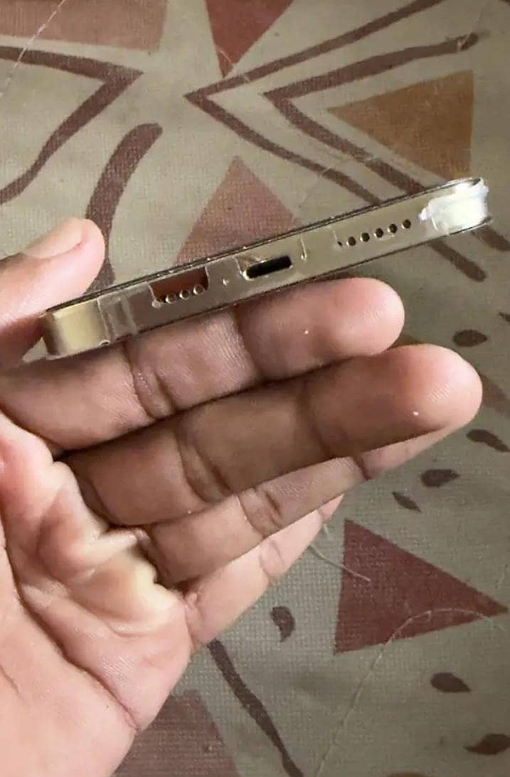 iphone 13pro max 2