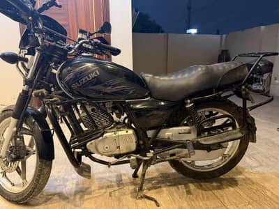 Suzuki GS 150 SE special edition ready for tour