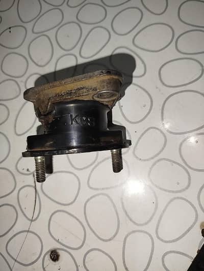 Honda 125 Insulator KCS