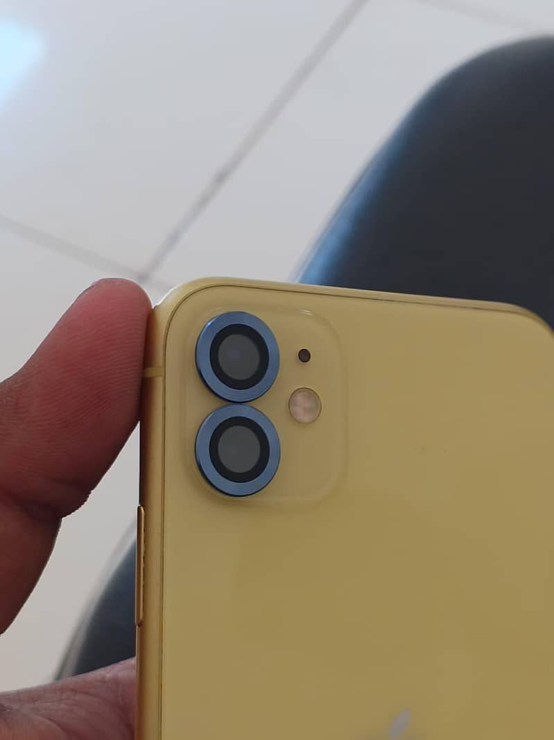 Apple iPhone 11 0