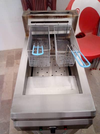 Fryer 24ltr. for sale