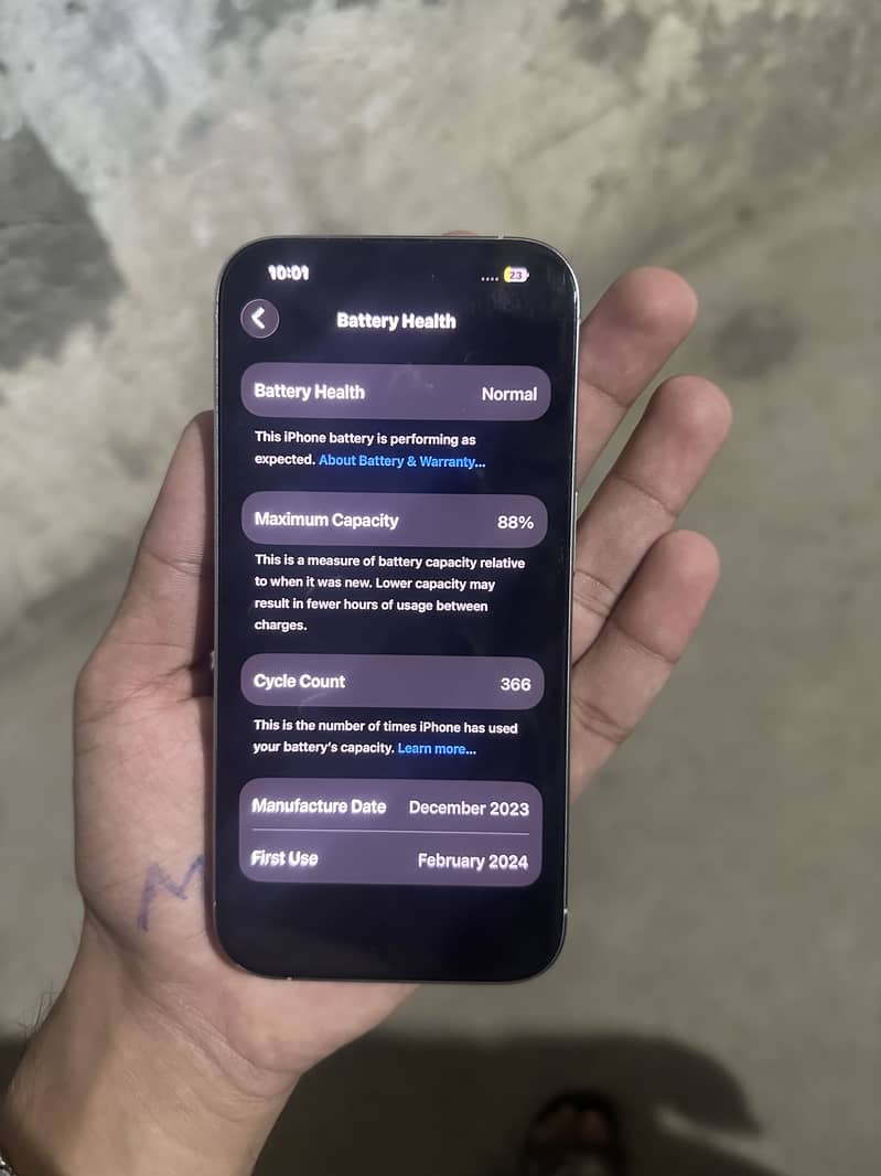 iPhone 15 Pro White Titanium 6