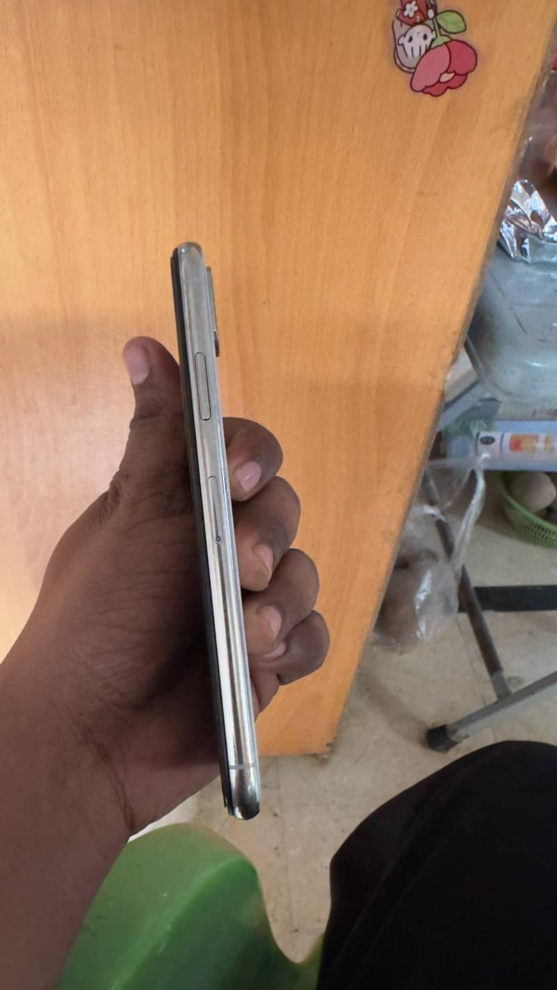 Apple iPhone X 2