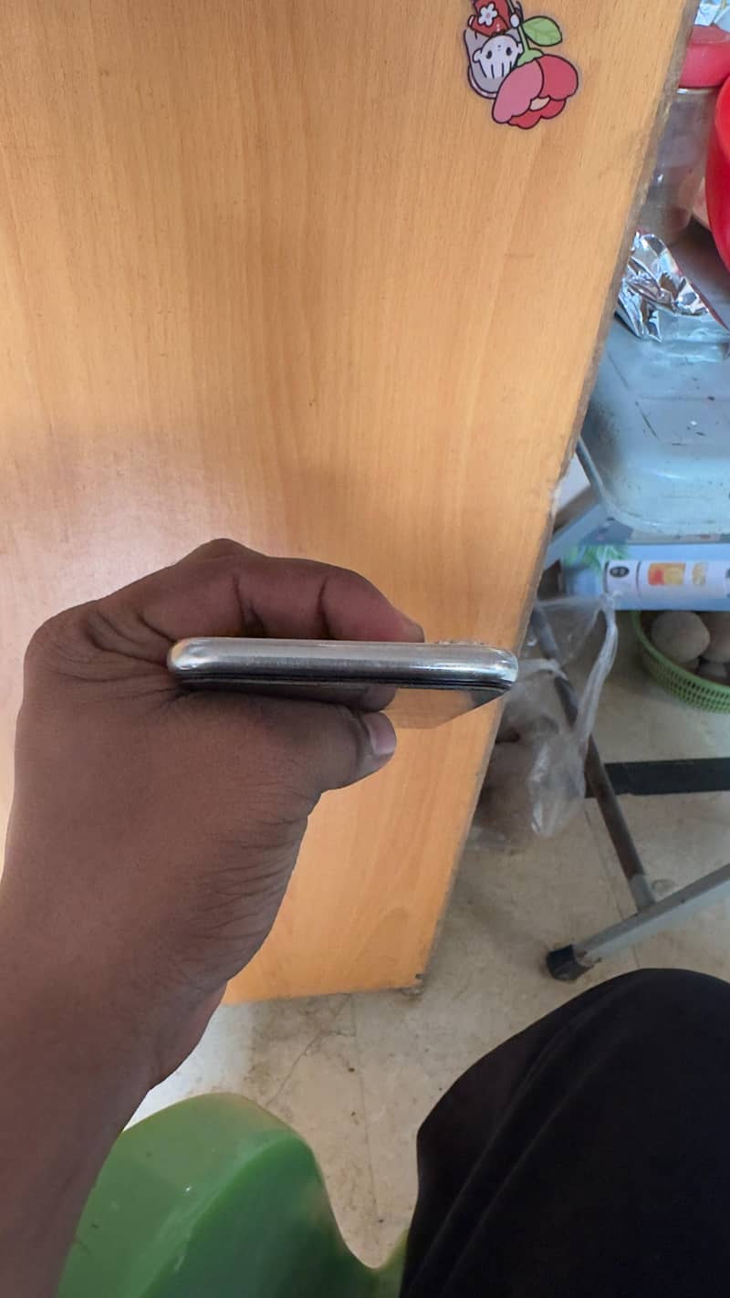 Apple iPhone X 5