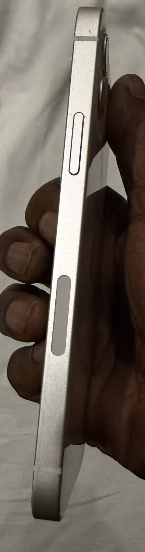 Apple iPhone 12 4