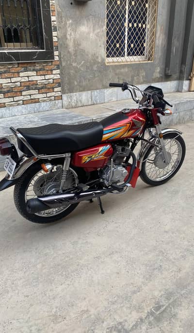 | Honda CG 125 | Model 2026 | Condition 10/10 | Low Millage |
