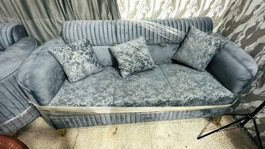 3+2+1. seater sofa set only 2 day use
