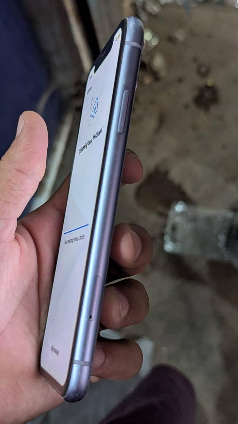 Apple iPhone 11 1