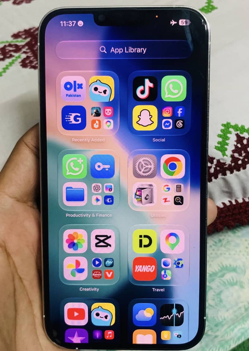 Apple iPhone 13 Pro Max 0