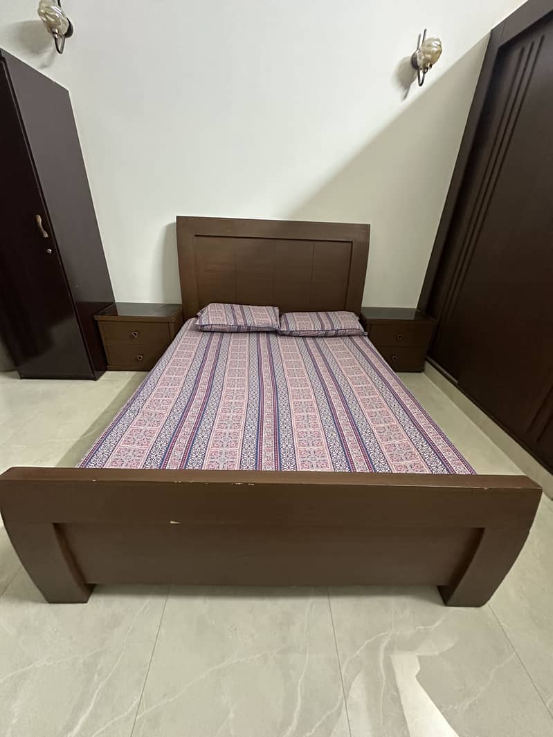 Bed and side tables 0