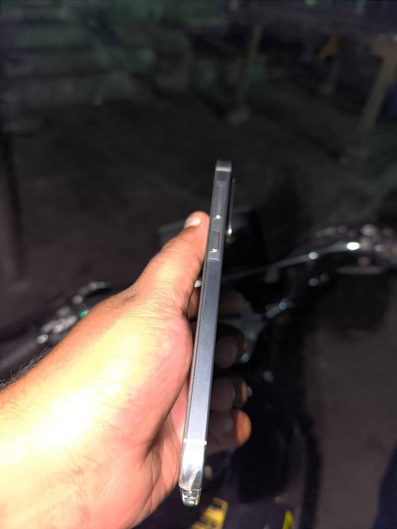 Samsung a56 5