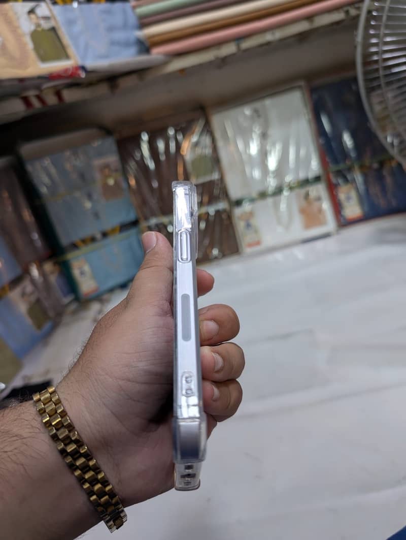 Apple iPhone 14 1