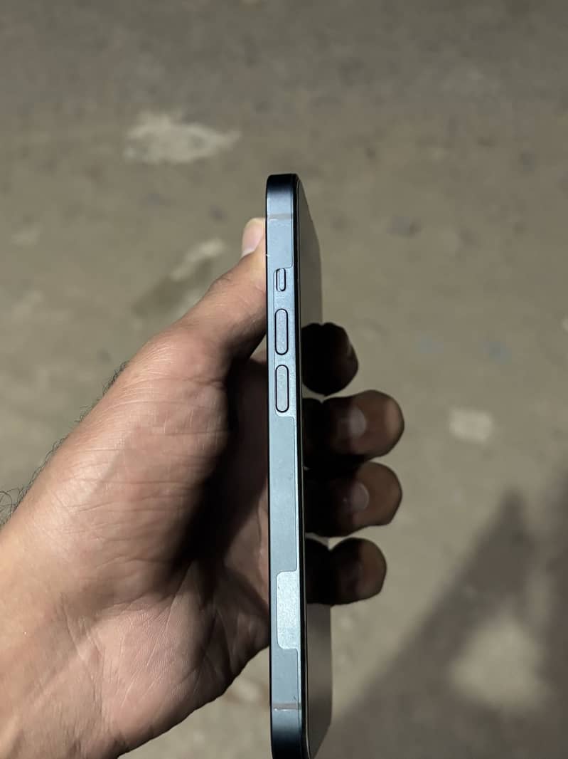 Apple iPhone 14 2