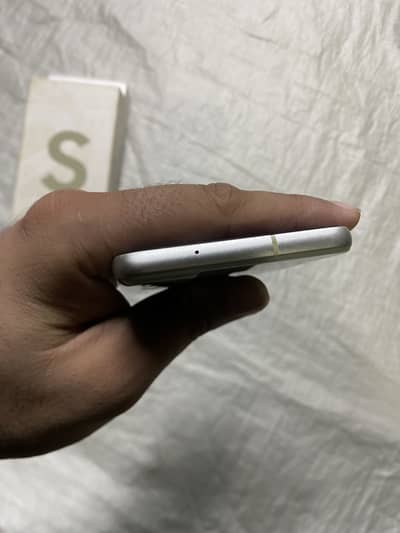 Samsung Mobile S21 FE