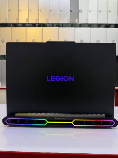 Lenovo Legion Pro 7 16’’ OLED - Intel Ultra 9  275HX